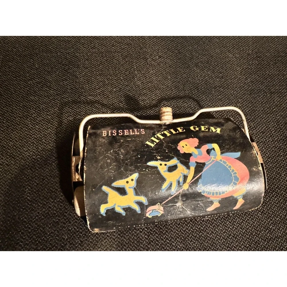 Vintage Bissell's Little Gem Toy Carpet Sweeper Dutch Girl Dogs Child's Vacuum